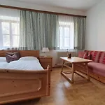 Neufangbauer, Familie Sabine Und Peter Hauser Farm stay Dorfgastein