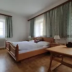 Neufangbauer, Familie Sabine Und Peter Hauser Dorfgastein