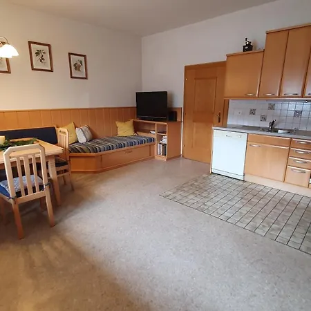 Neufangbauer, Familie Sabine Und Peter Hauser Farm stay *