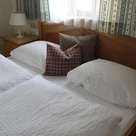 Neufangbauer, Familie Sabine Und Peter Hauser Farm stay *