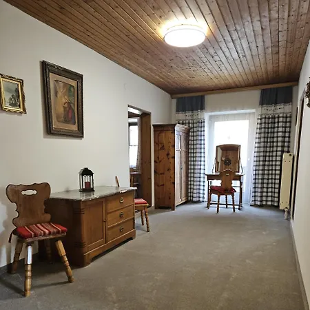 Neufangbauer, Familie Sabine Und Peter Hauser *